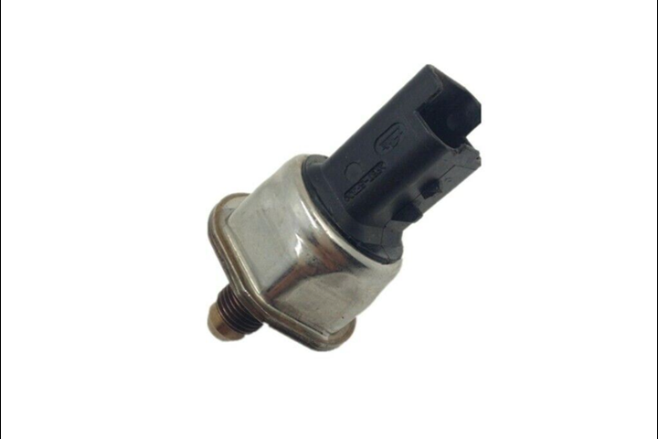 Fuel Rail Pressure Sensor for Citroen Peugeot 207 208 308 RCZ 3008 408 508 5008